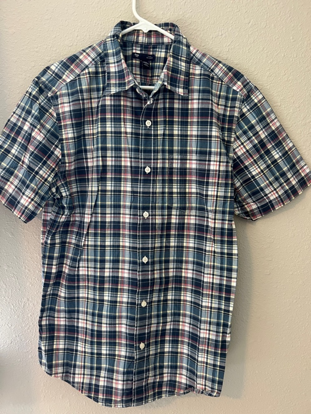 Gap slim fit button down short sleeve shirt men’s size medium